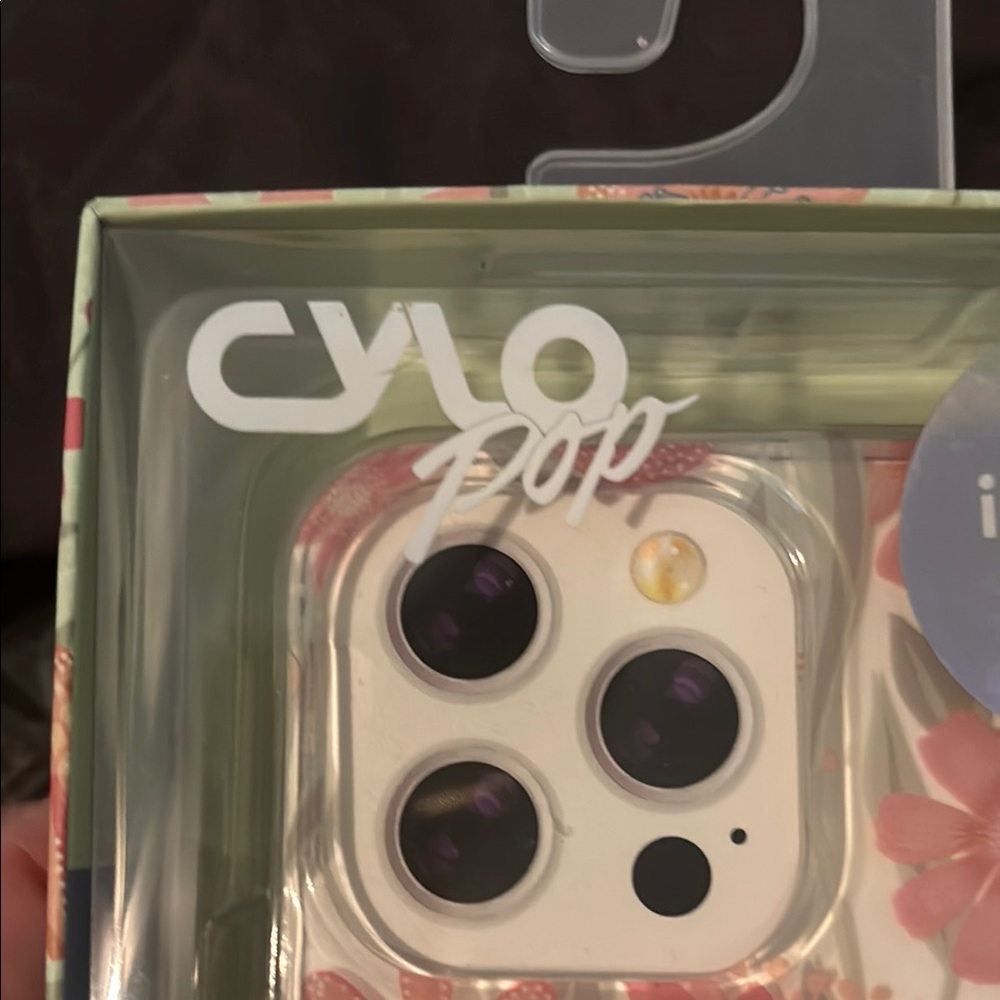 CyloPop Pink and White iPhone Case Floral Design - Picture 3 of 4